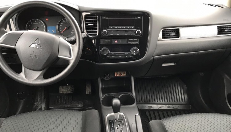 Mitsubishi Outlander Mitsubishi Outlander