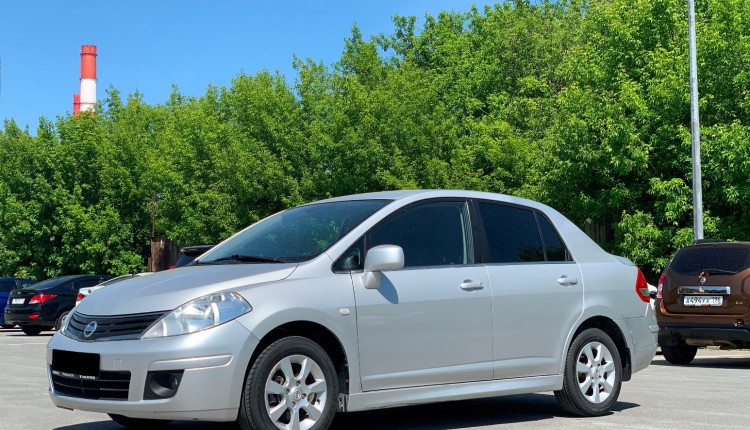 Nissan Tiida Nissan Tiida