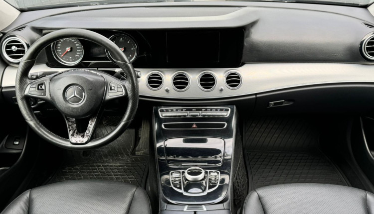 Mercedes-Benz E220 D